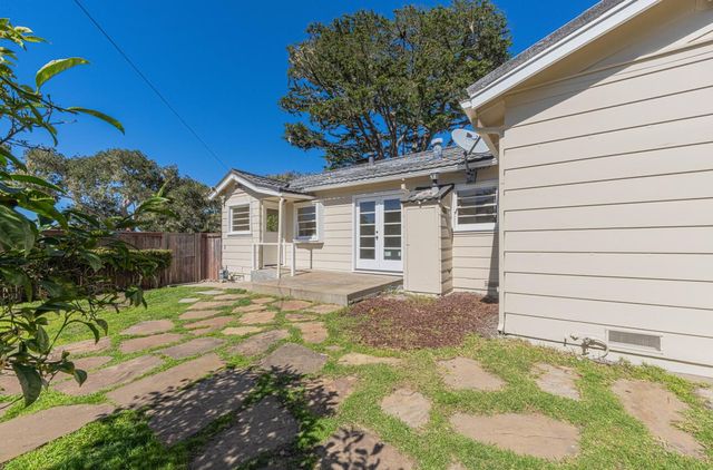 665 Hillcrest Avenue, Pacific Grove, CA 93950