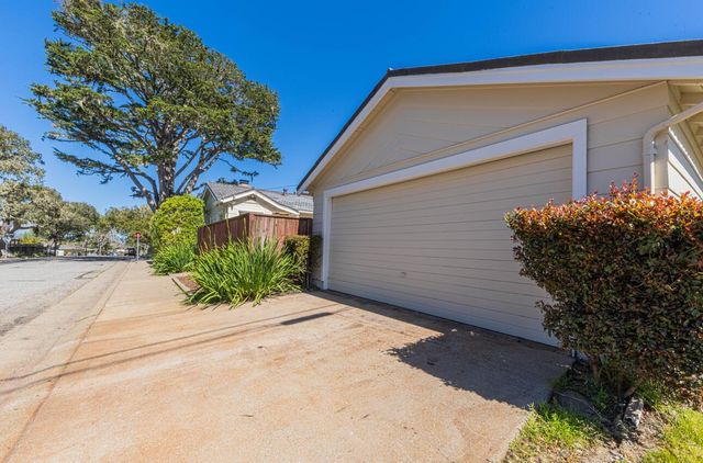 665 Hillcrest Avenue, Pacific Grove, CA 93950