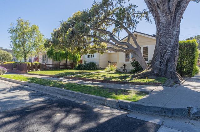 665 Hillcrest Avenue, Pacific Grove, CA 93950