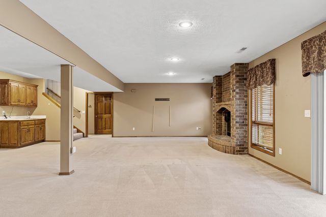 1395 W Evans Street, Springfield, MO 65810