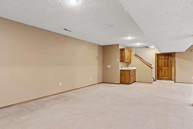 1395 W Evans Street, Springfield, MO 65810