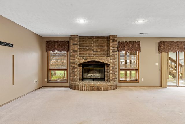 1395 W Evans Street, Springfield, MO 65810