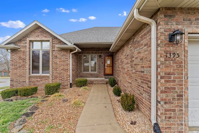 1395 W Evans Street, Springfield, MO 65810