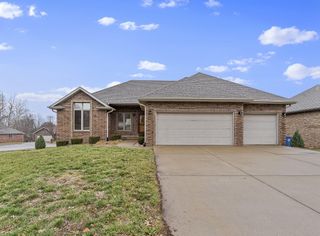 1395 W Evans Street, Springfield, MO 65810
