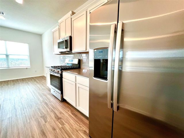 8001 Copper Prairie BND, Lago Vista, TX 78645