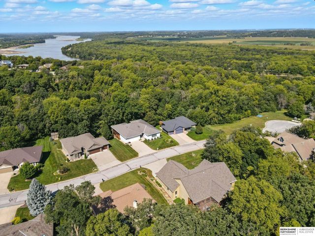 19719 Sterling Court, Plattsmouth, NE 68048