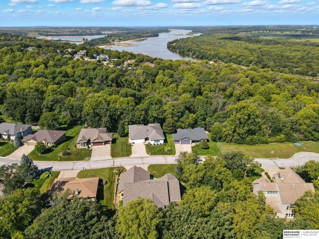 19719 Sterling Court, Plattsmouth, NE 68048