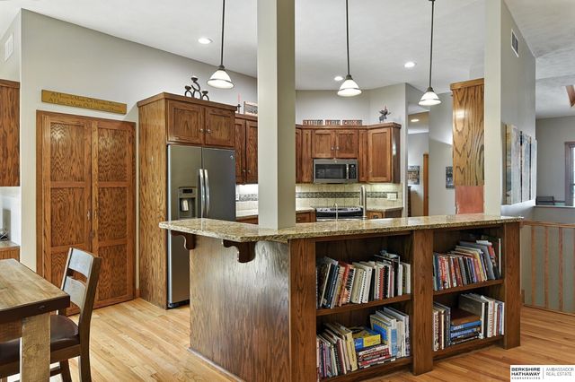 19719 Sterling Court, Plattsmouth, NE 68048