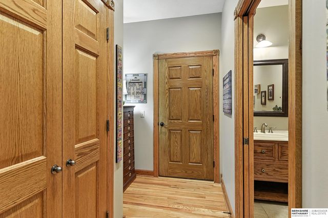 19719 Sterling Court, Plattsmouth, NE 68048