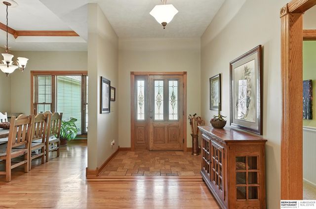 19719 Sterling Court, Plattsmouth, NE 68048
