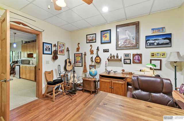 19719 Sterling Court, Plattsmouth, NE 68048