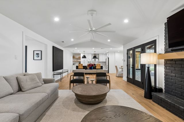 3707 Northaven Road, Dallas, TX 75229