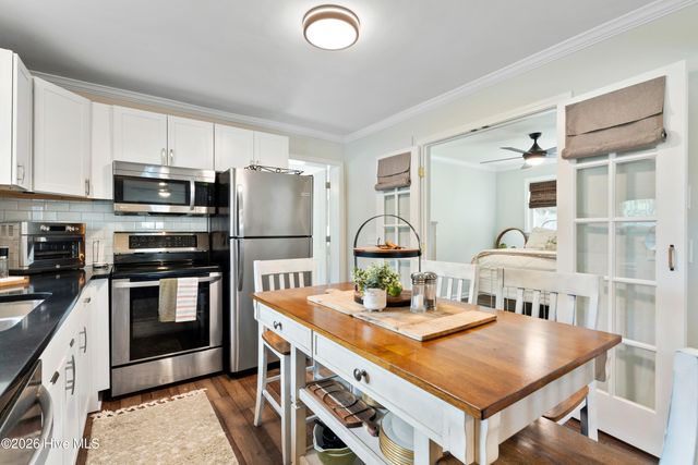 313 Keziah Street, Oak Island, NC 28465