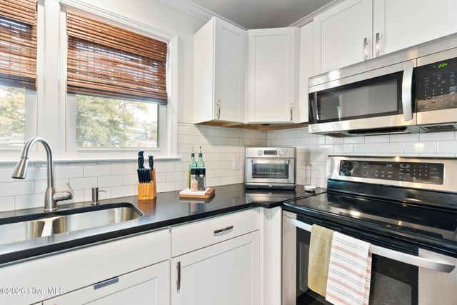 313 Keziah Street, Oak Island, NC 28465