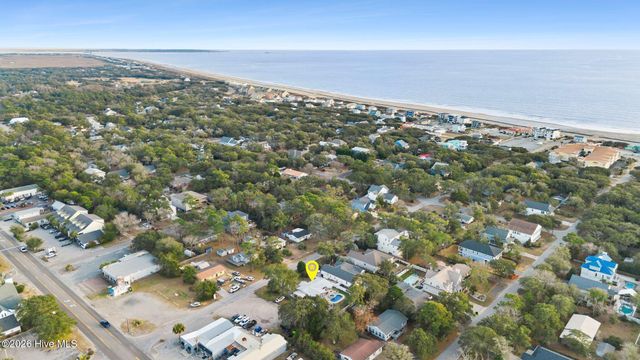 313 Keziah Street, Oak Island, NC 28465