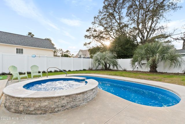 313 Keziah Street, Oak Island, NC 28465