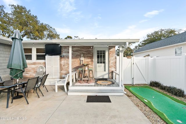 313 Keziah Street, Oak Island, NC 28465