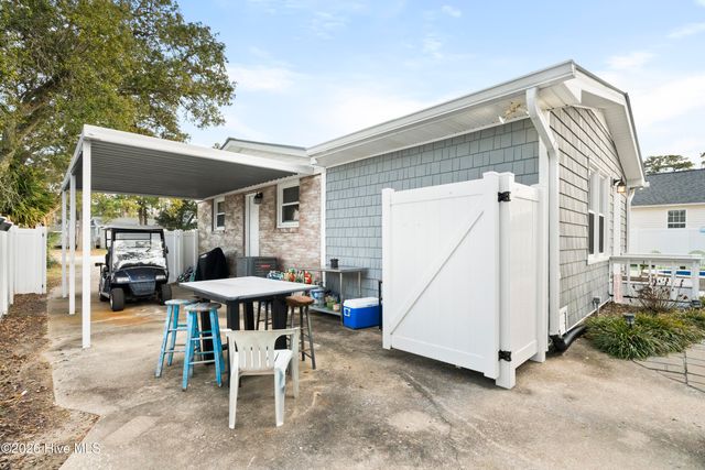 313 Keziah Street, Oak Island, NC 28465