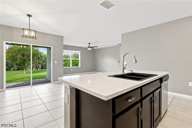 3180 Cozumel CT, Cape Coral, FL 33909