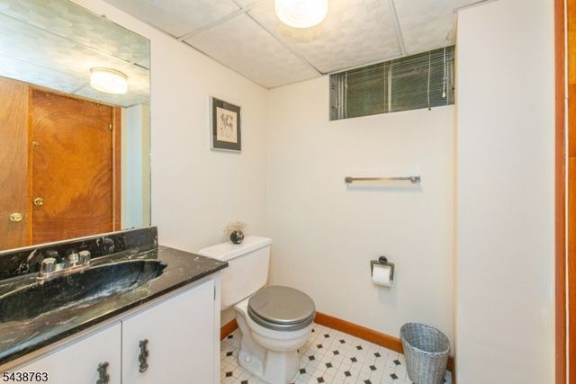 9 Puddingstone Way, Florham Park Boro, NJ 07932