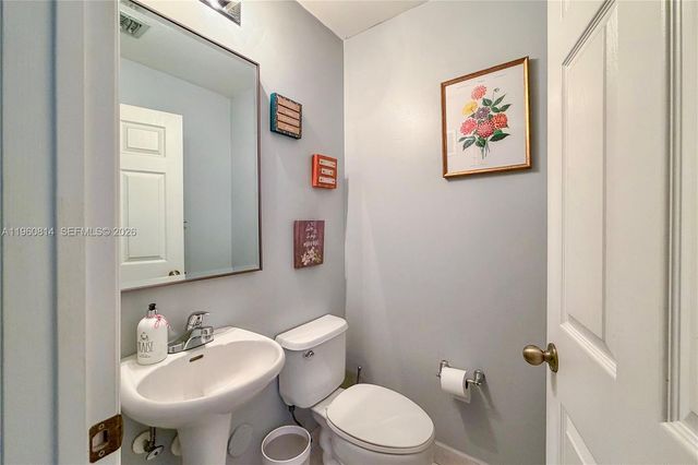 20816 NW 3rd Ln, Pembroke Pines, FL 33029