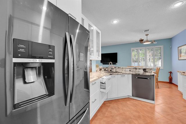 2922 Port Royale Lane S, Fort Lauderdale, FL 33308