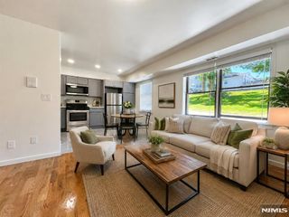 700 Schuyler Avenue D14, Kearny, NJ 07032