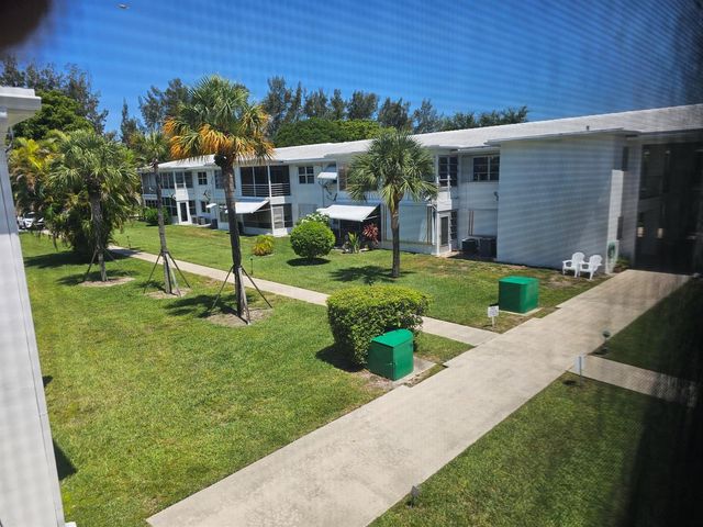 2475 W Golf Boulevard 243, Pompano Beach, FL 33064