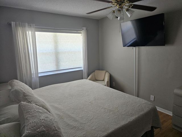 2475 W Golf Boulevard 243, Pompano Beach, FL 33064