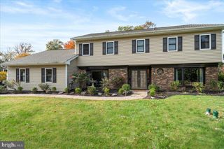 329 SHERWOOD DR, Yardley, PA 19067