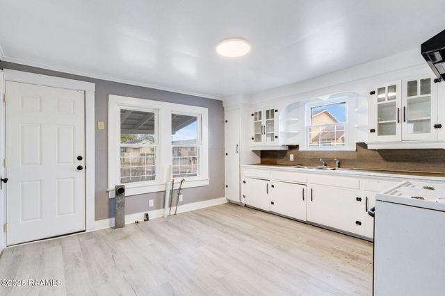 212 Madison Street, Lafayette, LA 70501