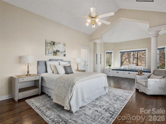 33 Elk Ridge Drive, Asheville, NC 28804