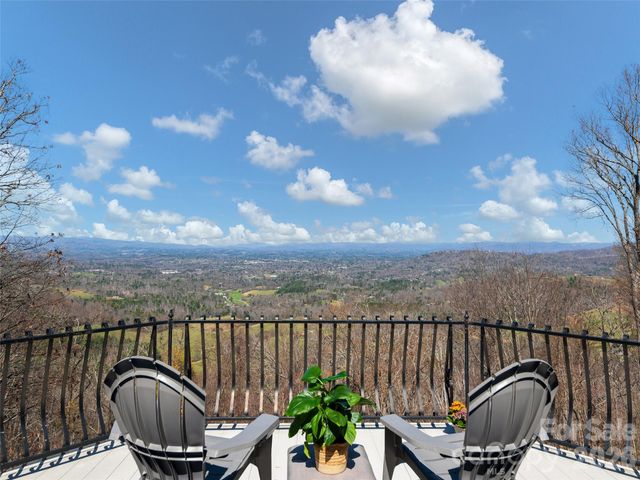 33 Elk Ridge Drive, Asheville, NC 28804