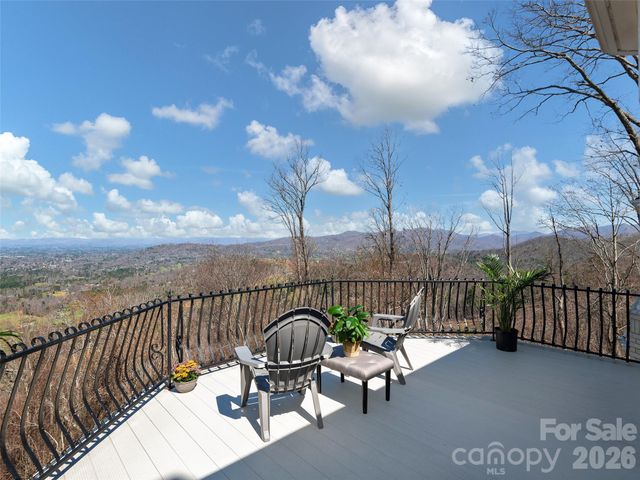 33 Elk Ridge Drive, Asheville, NC 28804