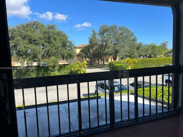 721 SE 1st Way B18, Deerfield Beach, FL 33441