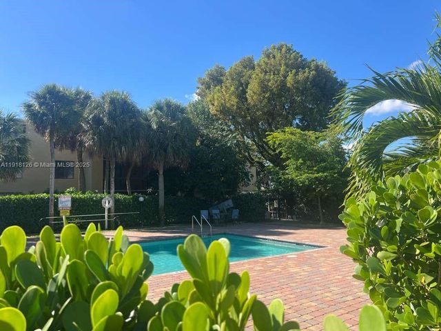 721 SE 1st Way B18, Deerfield Beach, FL 33441