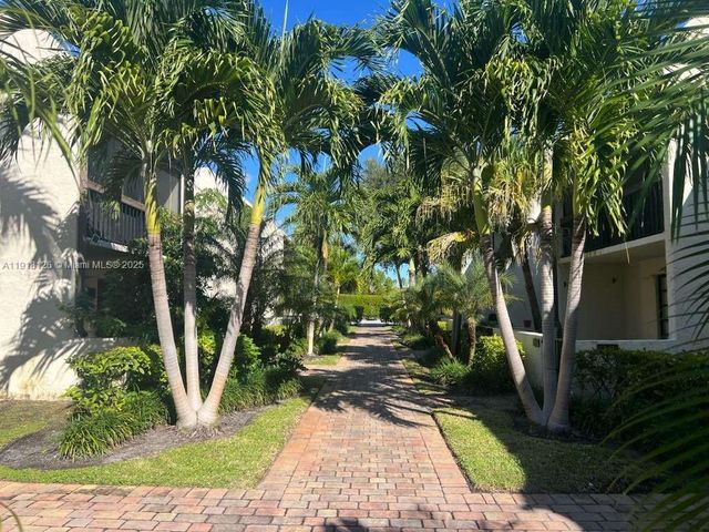 721 SE 1st Way B18, Deerfield Beach, FL 33441