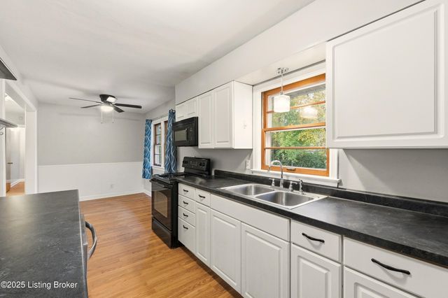 6709 Morocco Dr, Louisville, KY 40214