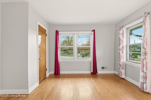 6709 Morocco Dr, Louisville, KY 40214