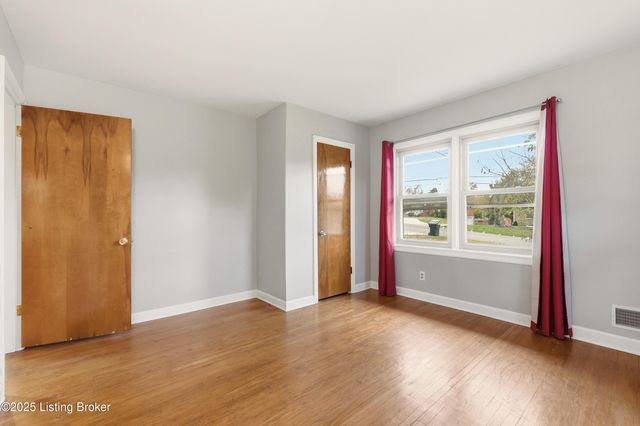 6709 Morocco Dr, Louisville, KY 40214