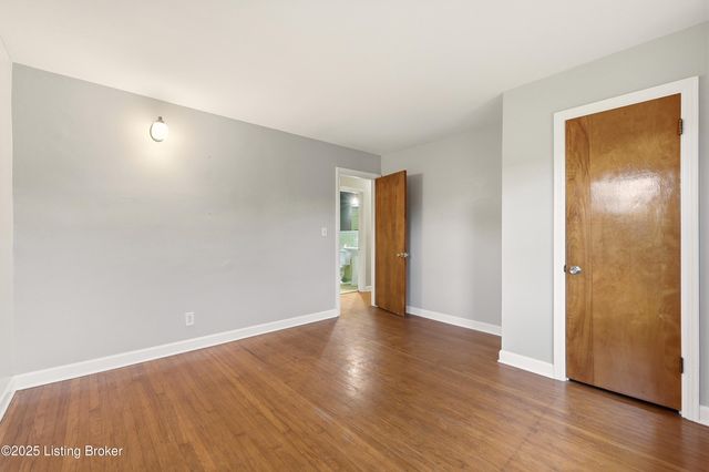 6709 Morocco Dr, Louisville, KY 40214