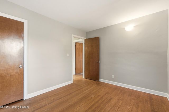 6709 Morocco Dr, Louisville, KY 40214