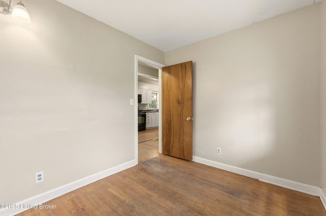 6709 Morocco Dr, Louisville, KY 40214