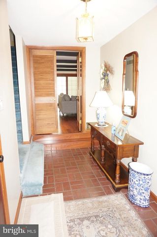 123 SHELLY LN, Delran, NJ 08075