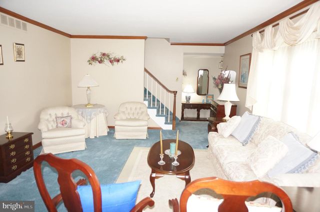 123 SHELLY LN, Delran, NJ 08075