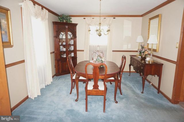 123 SHELLY LN, Delran, NJ 08075