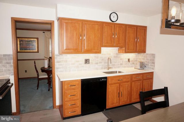 123 SHELLY LN, Delran, NJ 08075