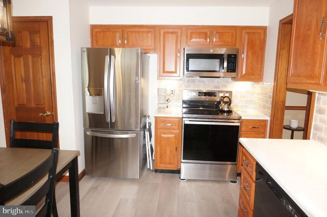 123 SHELLY LN, Delran, NJ 08075