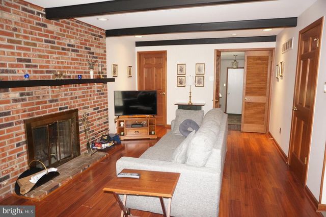 123 SHELLY LN, Delran, NJ 08075