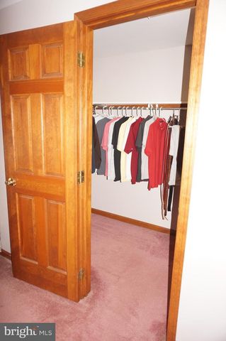 123 SHELLY LN, Delran, NJ 08075